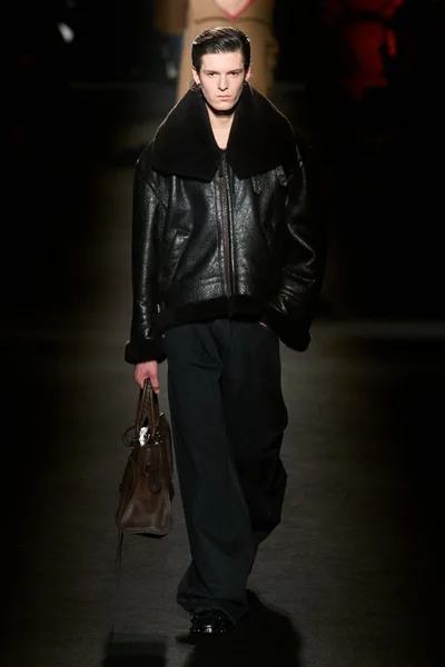 Look 51